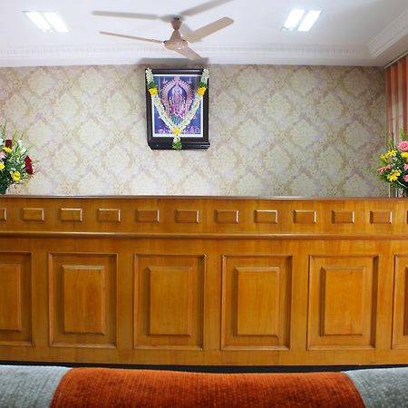 Hotel Srimaniya Канниякумари Экстерьер фото